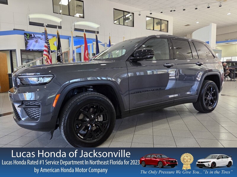 Used 2025 JEEP GRAND CHEROKEE ALTITUDE 4X2 in JACKSONVILLE, FLORIDA