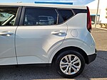 Used 2020 KIA SOUL LX in JACKSONVILLE, FLORIDA (Photo 12)
