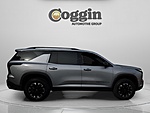 Used 2025 CHEVROLET TRAVERSE AWD Z71 in JACKSONVILLE, FLORIDA (Photo 6)