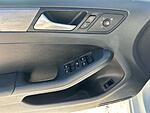 Used 2016 Volkswagen Jetta SE 5M in JACKSONVILLE, FLORIDA (Photo 16)