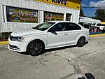Used 2016 Volkswagen Jetta SE 5M in JACKSONVILLE, FLORIDA (Photo 2)