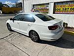 Used 2016 Volkswagen Jetta SE 5M in JACKSONVILLE, FLORIDA (Photo 4)