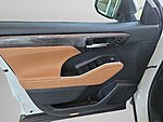 Used 2024 TOYOTA HIGHLANDER PLATINUM in JACKSONVILLE, FLORIDA (Photo 28)