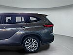 Used 2023 TOYOTA HIGHLANDER PLATINUM in JACKSONVILLE, FLORIDA (Photo 31)