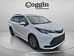 Used 2021 TOYOTA SIENNA LE in JACKSONVILLE, FLORIDA (Photo 3)