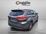 Used 2018 TOYOTA HIGHLANDER SE in JACKSONVILLE, FLORIDA (Photo 4)