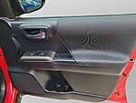 Used 2018 TOYOTA TACOMA TRD SPORT in JACKSONVILLE, FLORIDA (Photo 9)