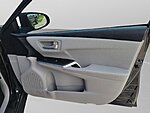 Used 2016 TOYOTA CAMRY LE in JACKSONVILLE, FLORIDA (Photo 9)