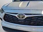 Used 2021 TOYOTA HIGHLANDER XLE in JACKSONVILLE, FLORIDA (Photo 10)