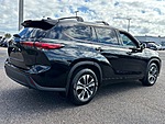 Used 2020 TOYOTA HIGHLANDER XLE FWD in JACKSONVILLE, FLORIDA (Photo 5)