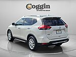 Used 2017 NISSAN ROGUE SV in JACKSONVILLE, FLORIDA (Photo 4)