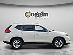 Used 2017 NISSAN ROGUE SV in JACKSONVILLE, FLORIDA (Photo 7)