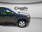 Used 2019 JEEP COMPASS LATITUDE in JACKSONVILLE, FLORIDA (Photo 9)