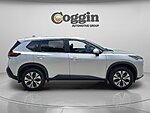 Used 2023 NISSAN ROGUE SV in JACKSONVILLE, FLORIDA (Photo 4)
