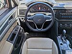 Used 2023 Volkswagen Atlas Cross Sport 2.0T SE W/TECHNOLOGY in JACKSONVILLE, FLORIDA (Photo 15)