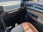 Used 2023 Volkswagen Atlas Cross Sport 2.0T SE W/TECHNOLOGY in JACKSONVILLE, FLORIDA (Photo 16)
