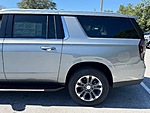New 2026 CHEVROLET SUBURBAN LT in JACKSONVILLE, FLORIDA (Photo 4)