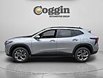 New 2026 CHEVROLET TRAX LT in JACKSONVILLE, FLORIDA (Photo 2)