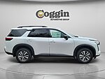 New 2026 NISSAN PATHFINDER SL in JACKSONVILLE, FLORIDA (Photo 6)