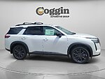 New 2026 NISSAN PATHFINDER SL in JACKSONVILLE, FLORIDA (Photo 6)