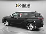 New 2026 TOYOTA HIGHLANDER HYBRID LIMITED in JACKSONVILLE, FLORIDA (Photo 9)