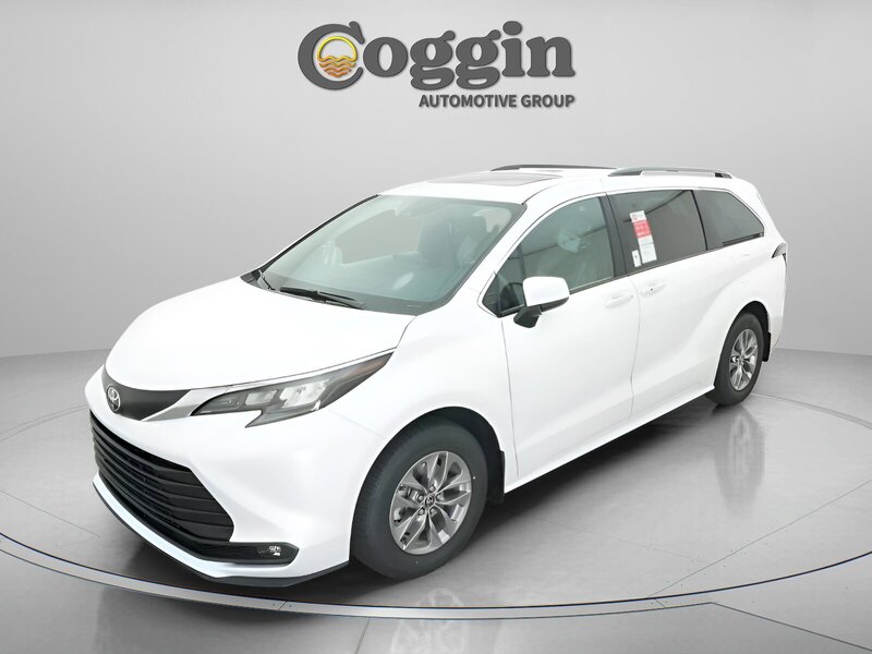 New 2026 TOYOTA SIENNA XLE in JACKSONVILLE, FLORIDA