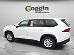 New 2026 TOYOTA GRAND HIGHLANDER XLE in JACKSONVILLE, FLORIDA (Photo 8)