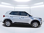 New 2026 HYUNDAI VENUE SE in JACKSONVILLE, FLORIDA (Photo 2)
