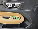 Used 2018 VOLVO XC60 T5 AWD MOMENTUM in JACKSONVILLE, FLORIDA (Photo 32)