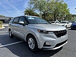 Used 2023 KIA CARNIVAL LX in ATLANTIC BEACH, FLORIDA (Photo 9)