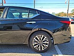 Used 2024 NISSAN ALTIMA 2.5 SV SEDAN in JACKSONVILLE, FLORIDA (Photo 4)