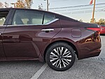 Used 2024 NISSAN ALTIMA 2.5 SV SEDAN in JACKSONVILLE, FLORIDA (Photo 4)