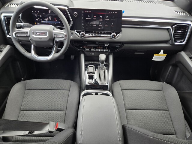 View vehicle photo 7
