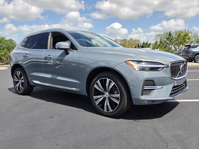 Gray Metallic 2022 Volvo XC60 B5 Inscription FWD SUV / Crossover Front-Wheel Drive Automatic