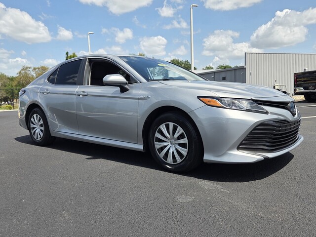 2020 Toyota Camry Hybrid LE FWD