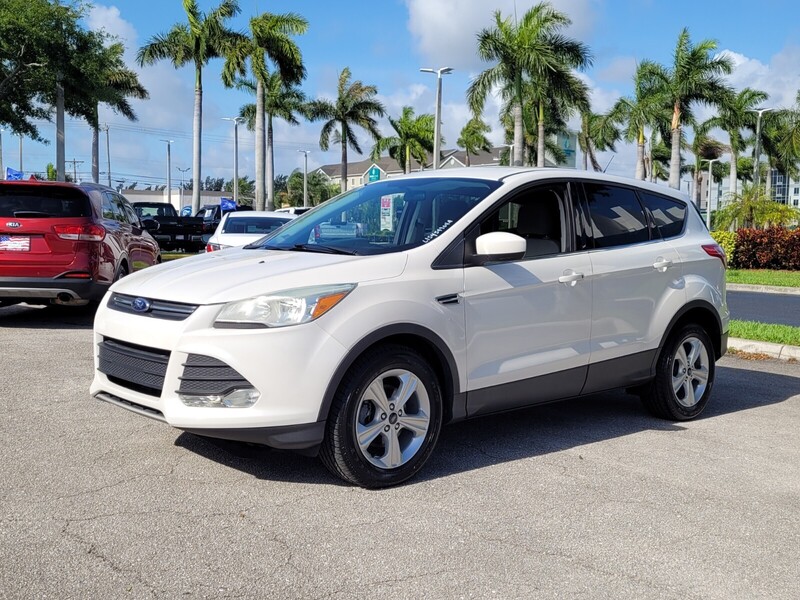 Used 2015 FORD ESCAPE FWD 4DR SE in LAKE WORTH, FLORIDA