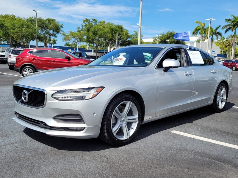 Used 2018 VOLVO S90 T5 FWD MOMENTUM in LAKE WORTH, FLORIDA