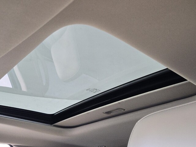 used 2021 Jeep Grand Cherokee car, priced at $16,868