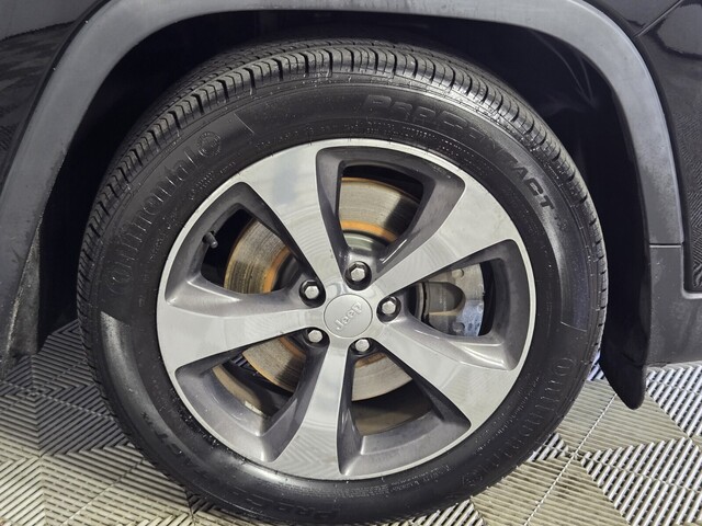 used 2019 Jeep Cherokee car, priced at $12,698