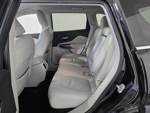 used 2019 Jeep Cherokee car, priced at $12,698