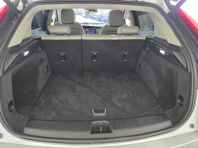 used 2021 Cadillac XT4 car, priced at $21,998