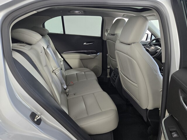 used 2021 Cadillac XT4 car, priced at $21,998