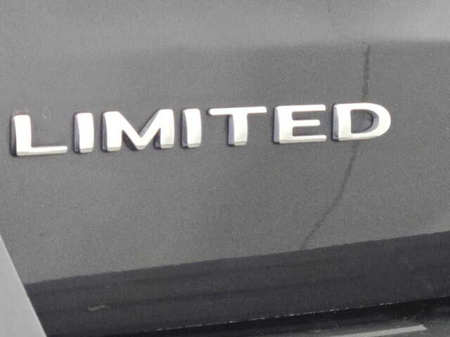 used 2023 Ford Expedition car, priced at $44,998