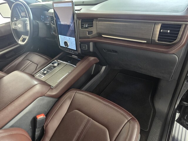 used 2023 Ford Expedition car, priced at $44,998