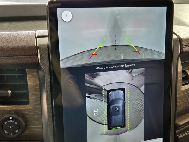 used 2023 Ford Expedition car, priced at $44,998