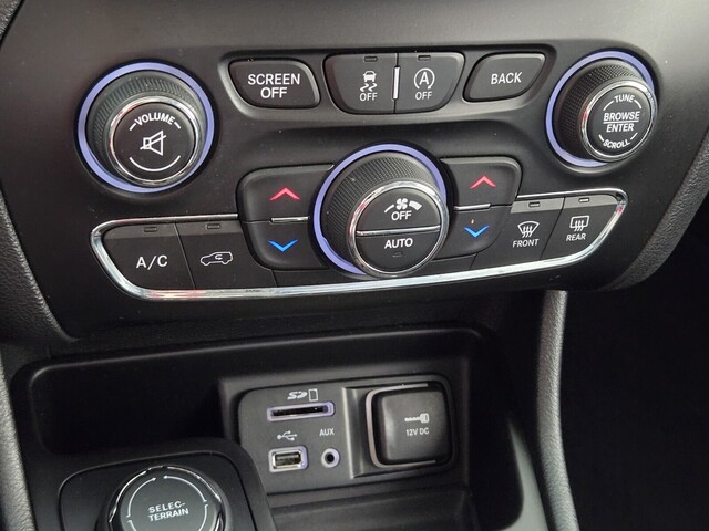 used 2016 Jeep Cherokee car, priced at $11,488