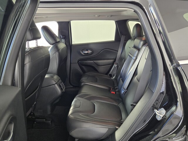 used 2016 Jeep Cherokee car, priced at $11,488