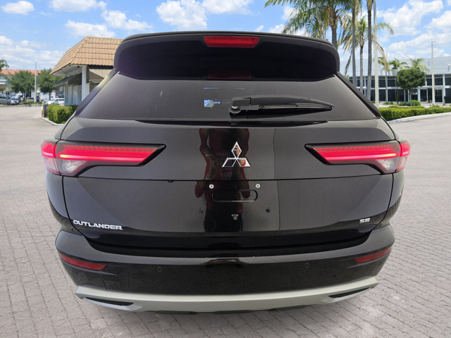 used 2023 Mitsubishi Outlander car