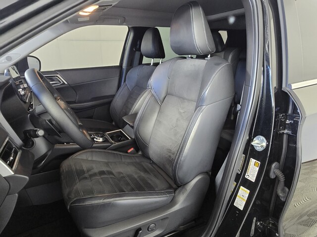 used 2023 Mitsubishi Outlander car