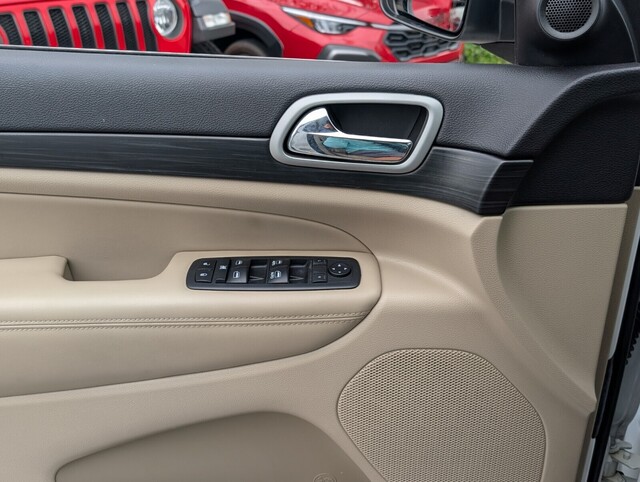 used 2019 Jeep Grand Cherokee car, priced at $15,988